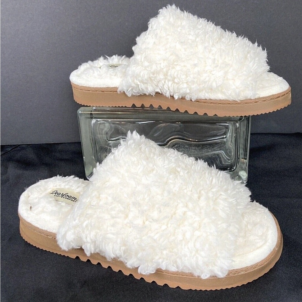 Womens Dearfoams Cozy Comfort Faux Fur White Plush Memory Foam Slides 7-8